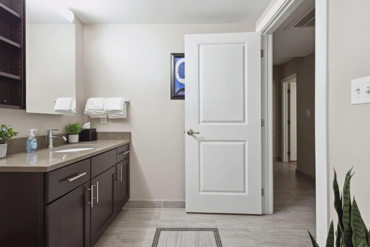 Apartament 2Br Downtown Luxury Getaway Detroit Zewnętrze zdjęcie