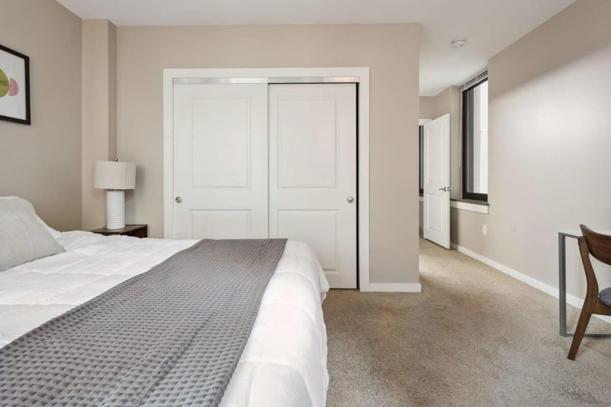 Apartament 2Br Downtown Luxury Getaway Detroit Zewnętrze zdjęcie